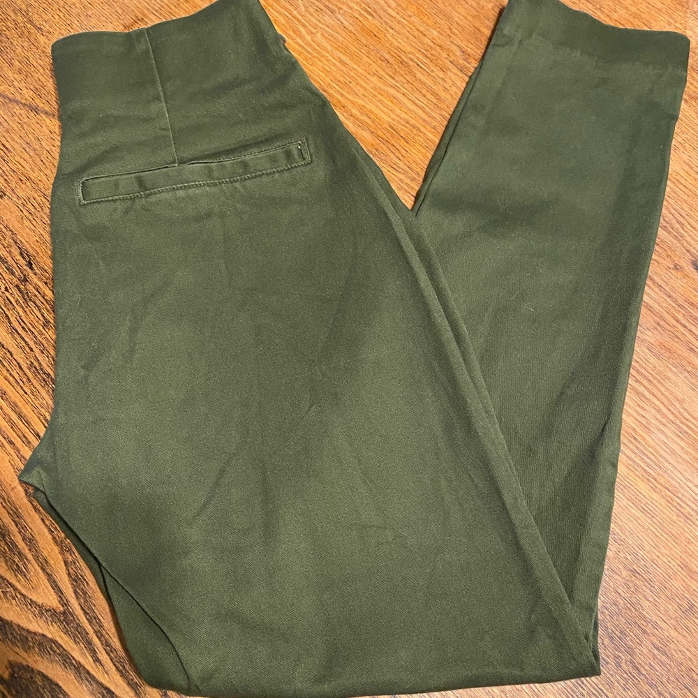 Old Navy Pixie Khakis